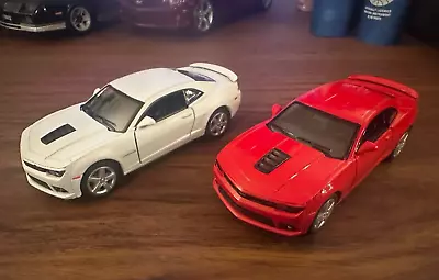 Diecast 2014 Chevrolet Camaro Car Set White And Red Real Rubber Tires 1/38 Scale • $19.95