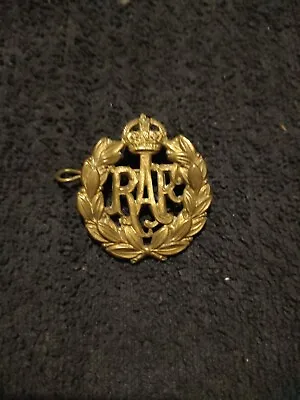 RAF Cap Badge • £5