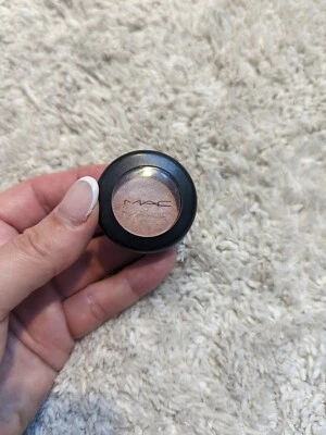 £12 • Buy Mac Eyeshadow - Jest