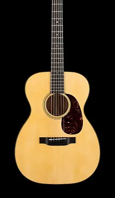 Martin 00-18 #25083 W/ Factory Warranty And Case! • $2799