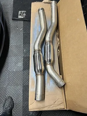 AWE -  Resonated Mid Pipe - 2015-2018 BMW  F8X M3  M4 SWITCH-PATH MID PIPE • $325