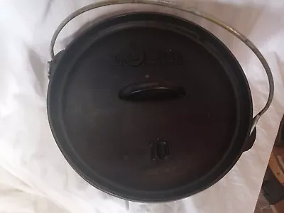 Vintage Lodge No. 10 Footed Cast Iron Dutch Oven With Lid & Handle USA Made • $49.99