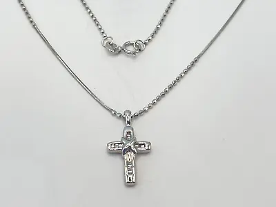 18ct White Gold Diamond Cross & 17  Chain. Goldmine Jewellers. • £325