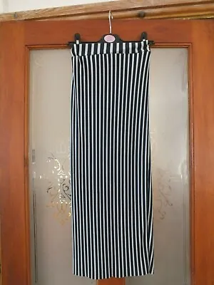 £9 • Buy Ladies Black Stripe Tube Skirt By Atmosphere.  Size 4
