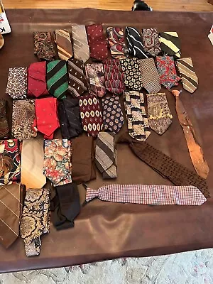 Lot Of 36 Vintage Neck Ties - HaggarOscar Dela RentaHilfigerB. BlassG Beene • $30