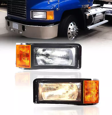 Mack CH 600 CH600 1990 - 2006 Pair Set Headlight With Corner Turn Bulb 25154252 • $199.99