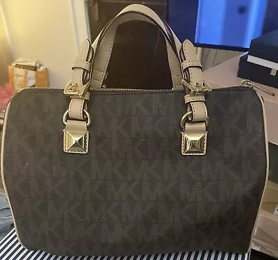 Michael Kors • $95