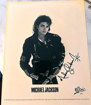 Authentic Hand-Signed Photograph Michael Jackson • £600