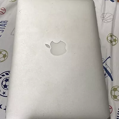 Macbook Air 2009 11 Inch Parts Or Not Working Read Description • $45