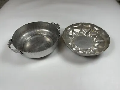 Vintage Lot Of 2 Lightweight Aluminum Bowls • $14