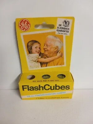 $2.99 • Buy GE General Electric Vintage Camera FLASH CUBES Original Box & 2 Cubes (F)