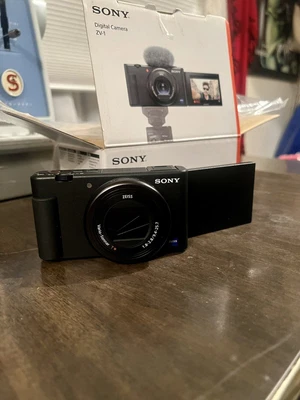 $298 • Buy Sony ZV-1 Digital Compact Vlogging Camera- Black