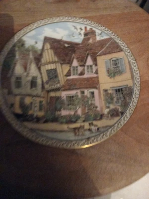 £10 • Buy Vintage Royal Worcester Plates