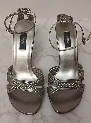 Mossimo Gold 3 Inch Strappy Heels Size 8 US B5 • $14