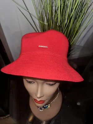 Women's Vintage 90's Kangol Chelsea Bright Red Knit Tropic Casual Bucket Hat Cap • £12.04