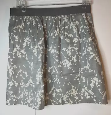 Ann Taylor Loft Women's Gray Floral Short Skirt Silk Blend Back Zip Size 6 • $7.50