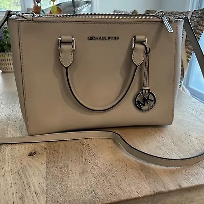 Michael Kors Satchel Tote Large Tan Color • $75