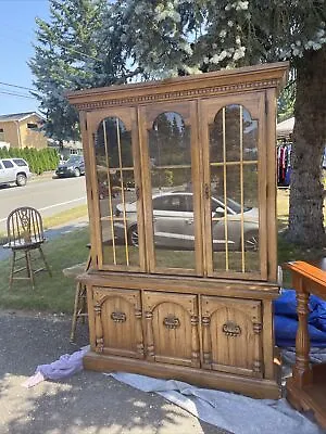 Hutch ~ China Cabinet Wood  • $175