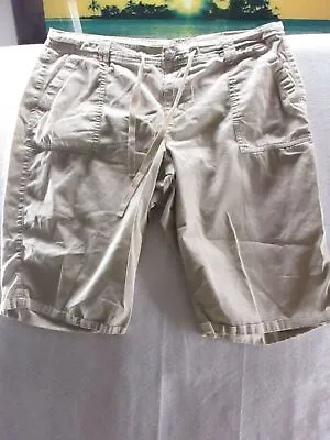 Nine West Vintage America Collection Beige Shorts Sz 8/29 • $17.49