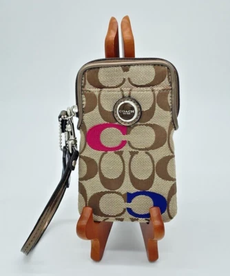 £6.62 • Buy Coach Signature Canvas Upright Wristlet
