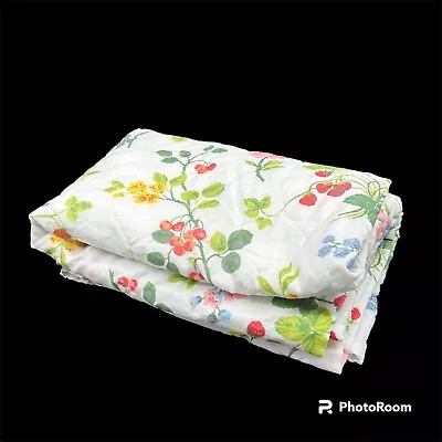 Vintage Blanket Coverlet 1970s Flowers Strawberry Montgomery Ward Cottage Quilt • $36.80