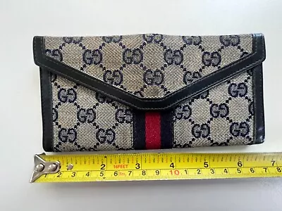 Gucci Vintage Navy And Sherry Line Long Wallet With Gold-tone GG Clutch • $5.55