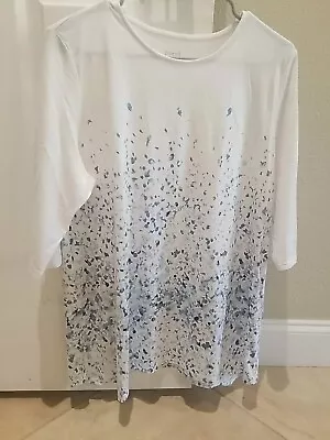 J. Jill TOP Womens Dipped Hem Print Tee Flowers Sz L Petite White Blue Cotton B • $18.99