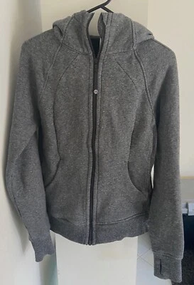 $40 • Buy LuluLemon Women's Scuba Jacket 6