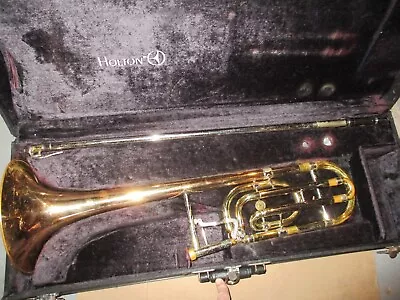 HOLTON TR150 PROFESSIONAL MODEL TROMBONE # 985xxx • $349.95