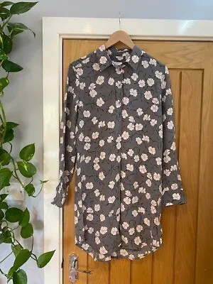 £32 • Buy Equipment Femme Long Grey Floral Silk Shirt Size S