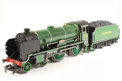 Hornby R2124 SR 4-4-0 Schools Class V Locomotive  DULWICH  - NEW • £125