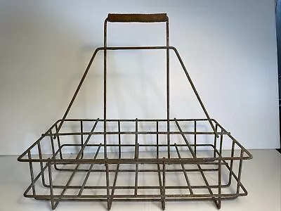 VINTAGE METAL 8 SLOT OIL OR MILK BOTTLE METAL CARRIER Large *Farmhouse Decor* • $52.99