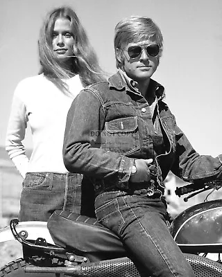 Robert Redford & Lauren Hutton  Little Fauss And Big Halsy  - 8x10 Photo (ww284) • $8.87