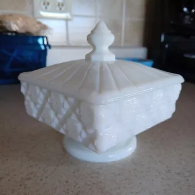 Vintage Westmoreland Milk Glass Old Quilt Pattern Square Candy Dish With Lid • $14.95