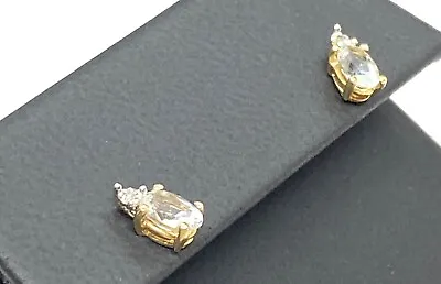 Vintage 14K Gold White Topaz  Diamond Stud Earrings 0.98g  0.1/2 X 0.3/8” • $115