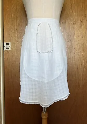 Vintage White Cotton Apron Large Gathering Pocket Lace Trim • $8.50