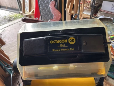 £150 • Buy Brinsea Octagon Egg Incubator