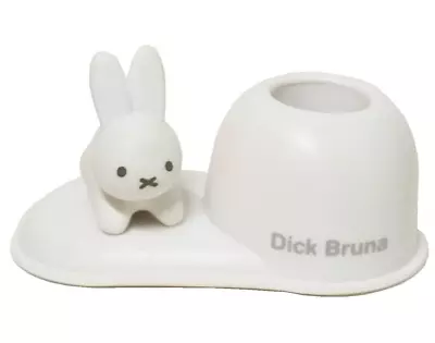 JAPAN Miffy White Running Skirt Cute Rabbit Standing Pen Toothbrush Holder Stand • $16.99