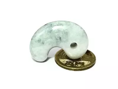 Expensive Iceitoigawa Jade Magatama Jadeiteless Than 100000 Yen Appraised • $148.13