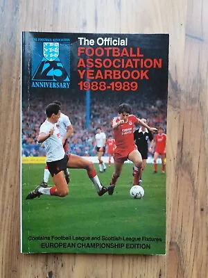 1988/89 The Official FA Year Book • £4.95
