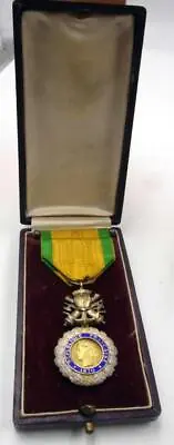 $77 • Buy WW1 FRENCH Médaille Militaire (MILITARY MEDAL)  IN BOX WITH RARE HOLDING PIN