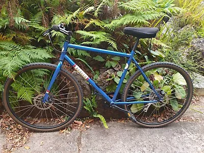 $300 • Buy Apollo Mark II Flat Bar Road Bike Navy (2018)