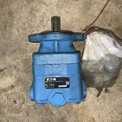 Eaton VICKERS VANE PUMP V20NF-1D7T-15D5H-22-R-154 OEM • $399.99