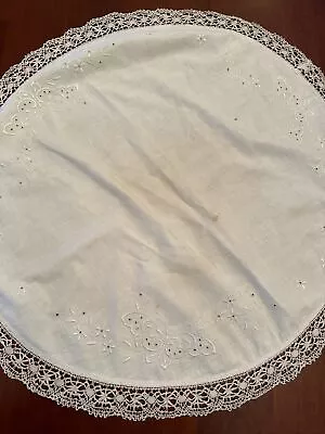 Vintage Cream On Cream Eyelet BUTTERFLY Round Tablecloth 25” Diameter Lace Edge • $12.50
