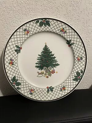 Mikasa CHRISTMAS STORY 11” Dinner Plate Green Tree Holly Fruit Lattice CAB08 • $17