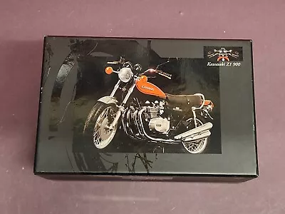 Minichamps 1/12 Motorcycle Kawasaki Z1 900 Classic Bike Series #25 • £179.99