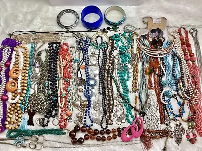 70 Piece Huge Vintage Mixed Lot Of Jewellery 70s 80s Retro Boho 2kg Wear Craft • $10.50