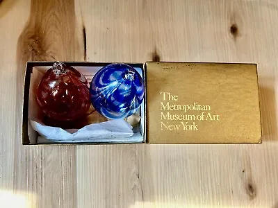 2 Metropolitan Museum Of Art Ribbon Ornament Hand Blown Glass The Met Red & Blue • $29.99