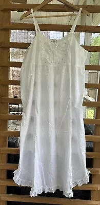 Laura Ashley Long White Cotton Loose Fit Nightgown Sleeveless Ruffle Hem L • $28.50