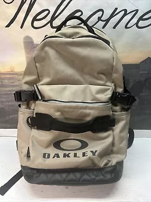 Oakley Utility Zip Strap Rucksack Mens Brown / Tan 20l Backpack CorDura Laptop • $49